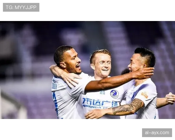 荷兰新星加克波状态火热闪耀锋线，强势表现引多方关注